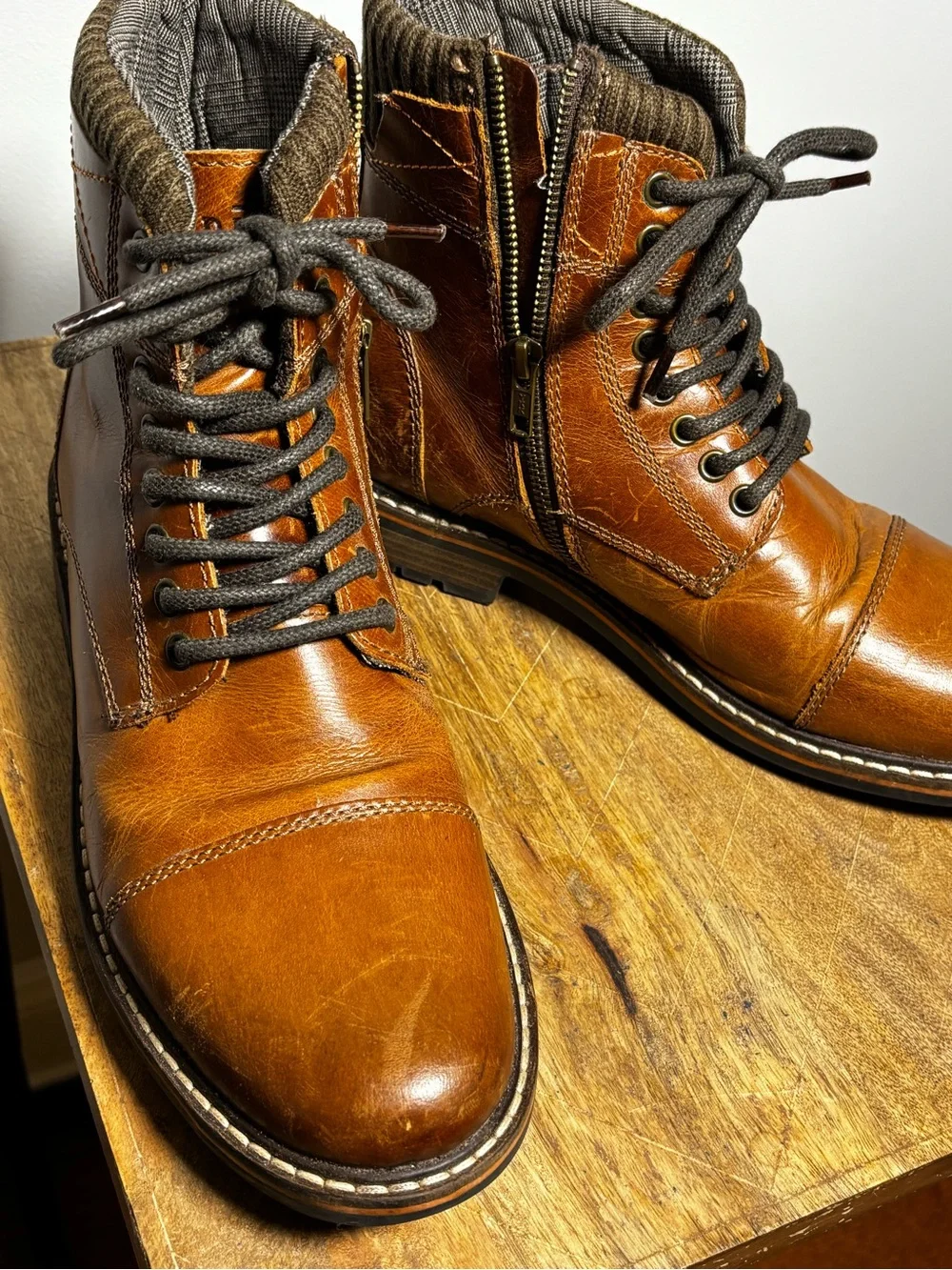 Crevo Camden Brown Leather Lace-Up Boots Size 9.5 US